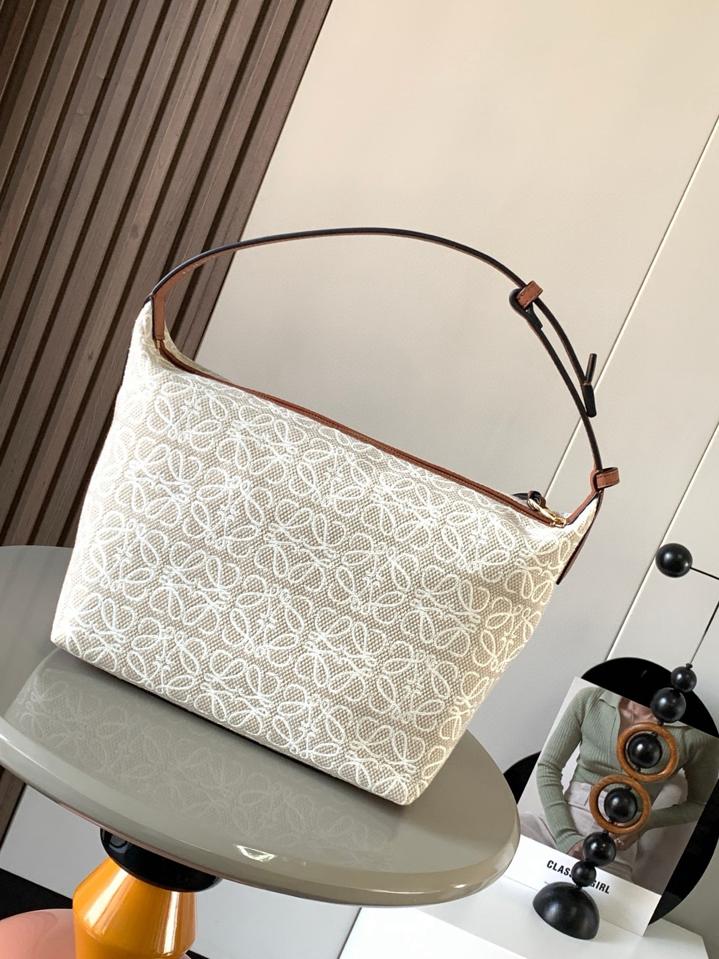 Loewe 2021 Small Anagram Cubi Bag w/ Tags – Neutrals Handle