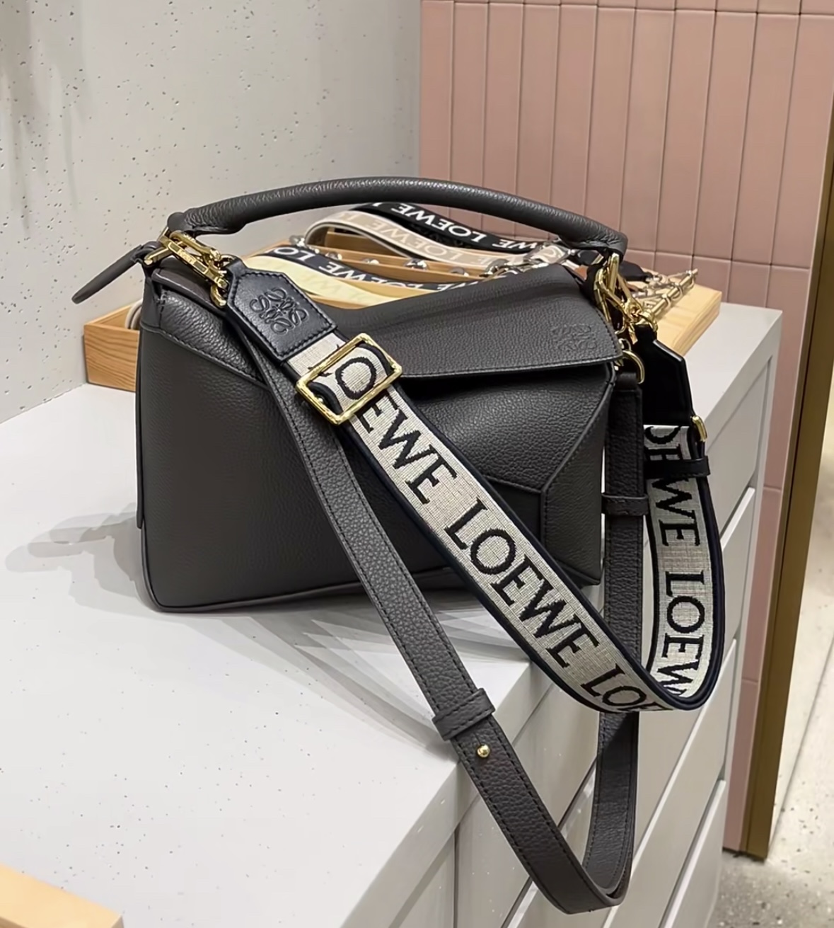 Loewe Small Puzzle Edge bag in soft grained calfskin Black – LOEWE