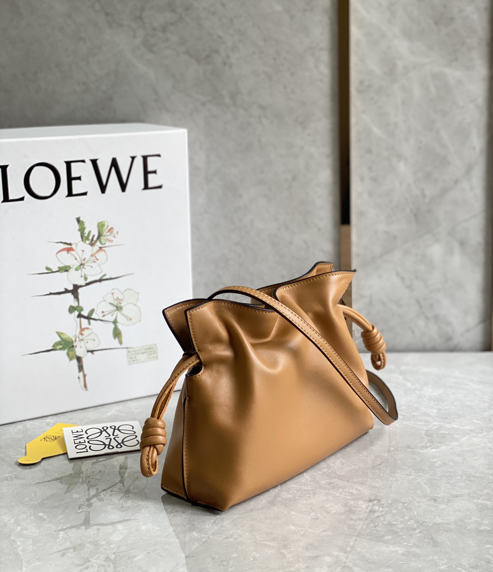 Loewe Large Flamenco clutch in nappa calfskin Beige – LOEWE