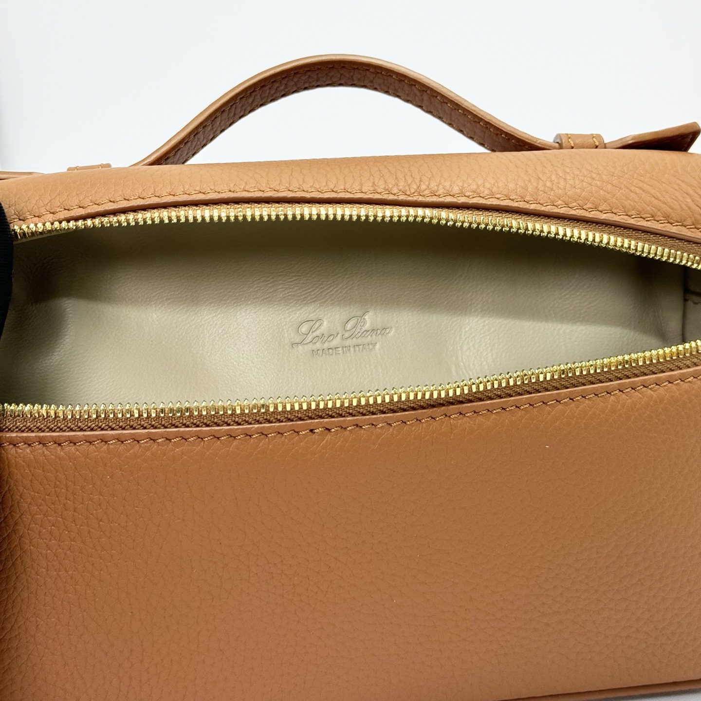 Loro Piana00369