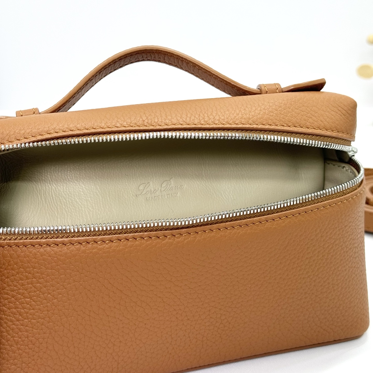 Loro Piana00379