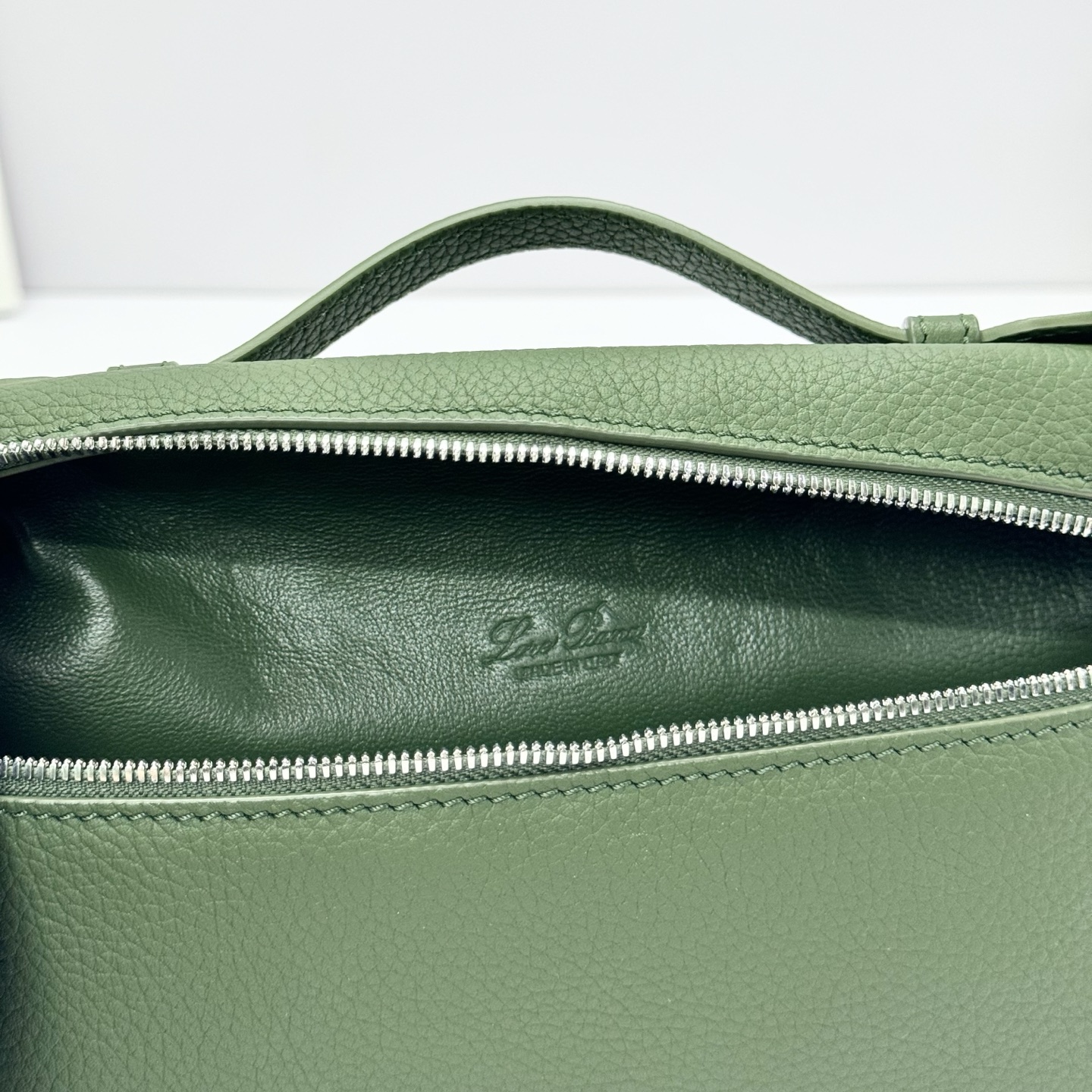 Loro Piana00499