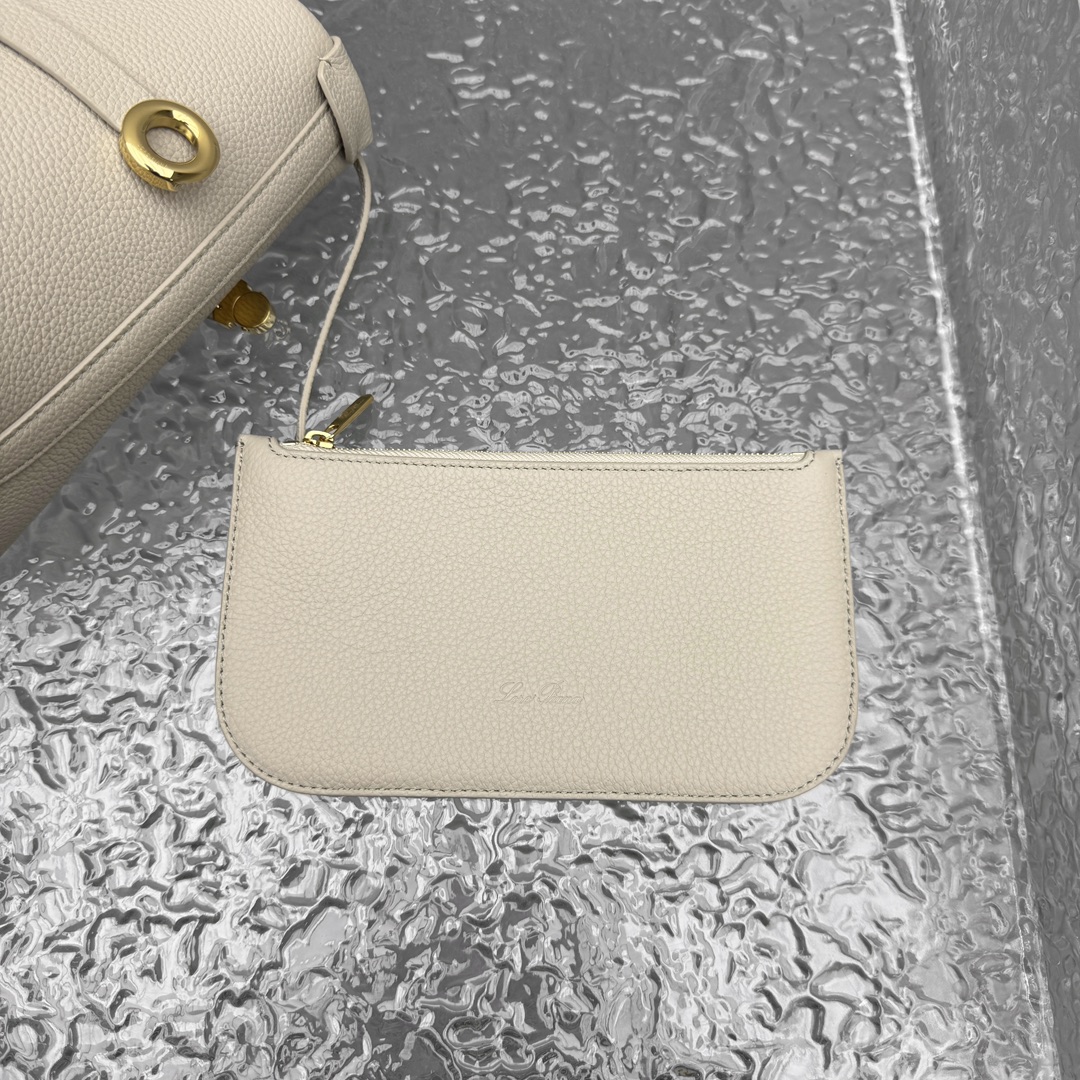 Loro Piana010619