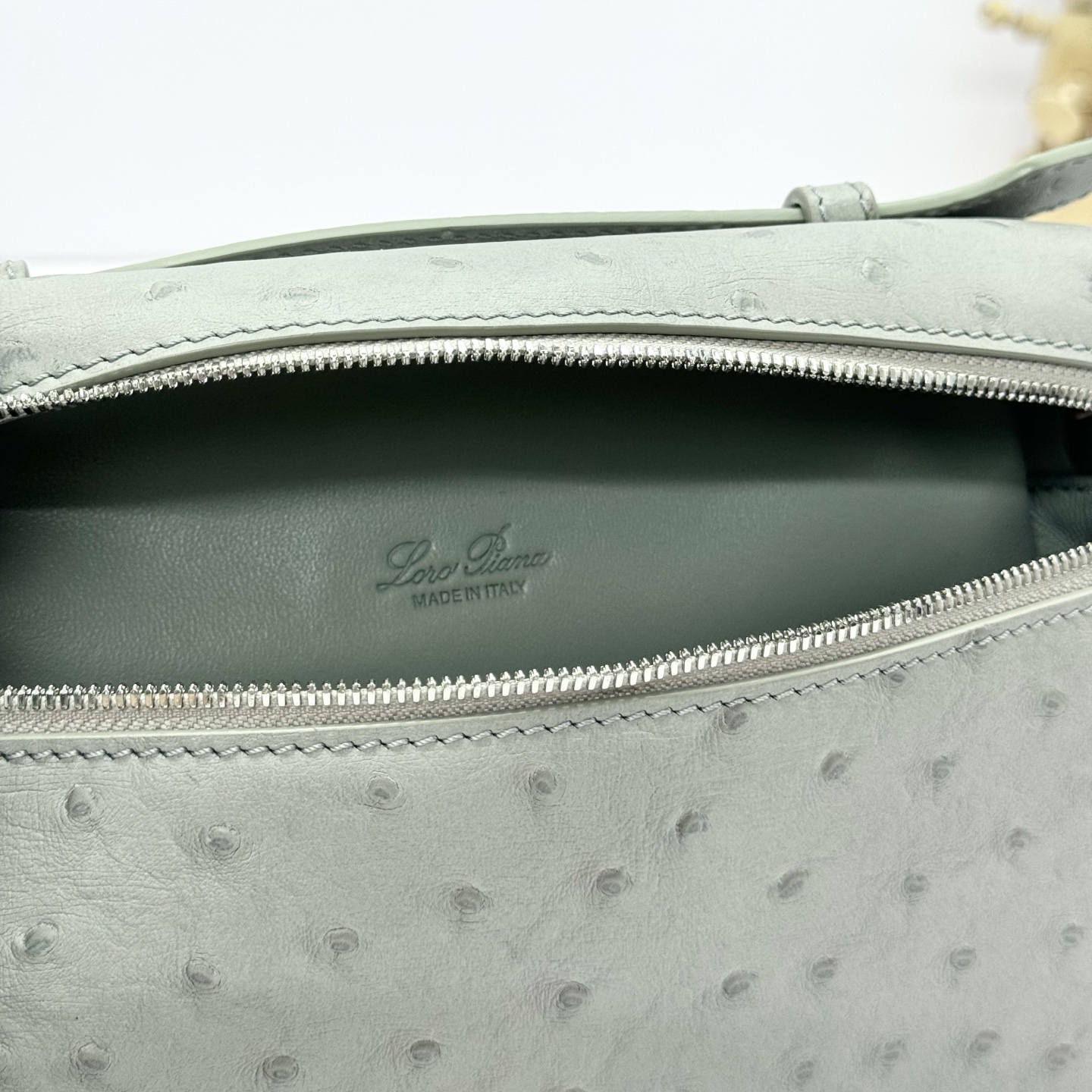 Loro Piana01789