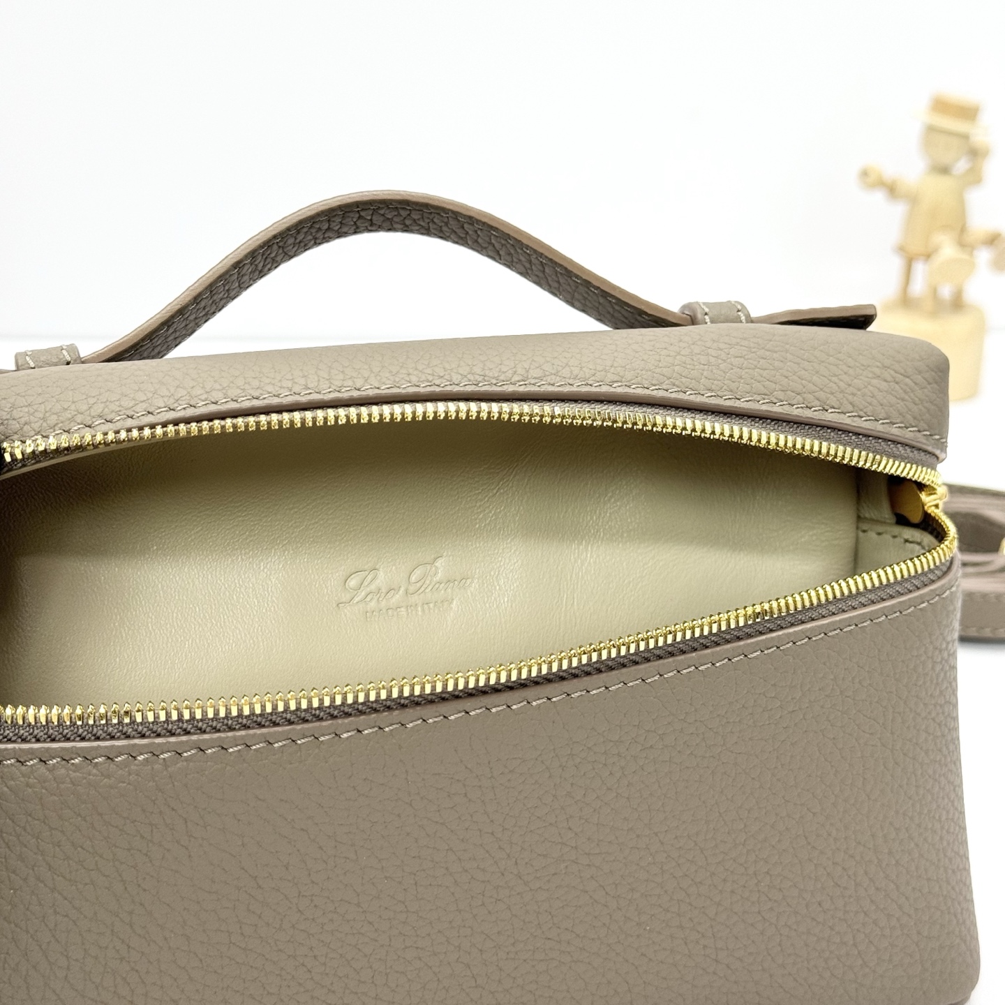 Loro Piana01889
