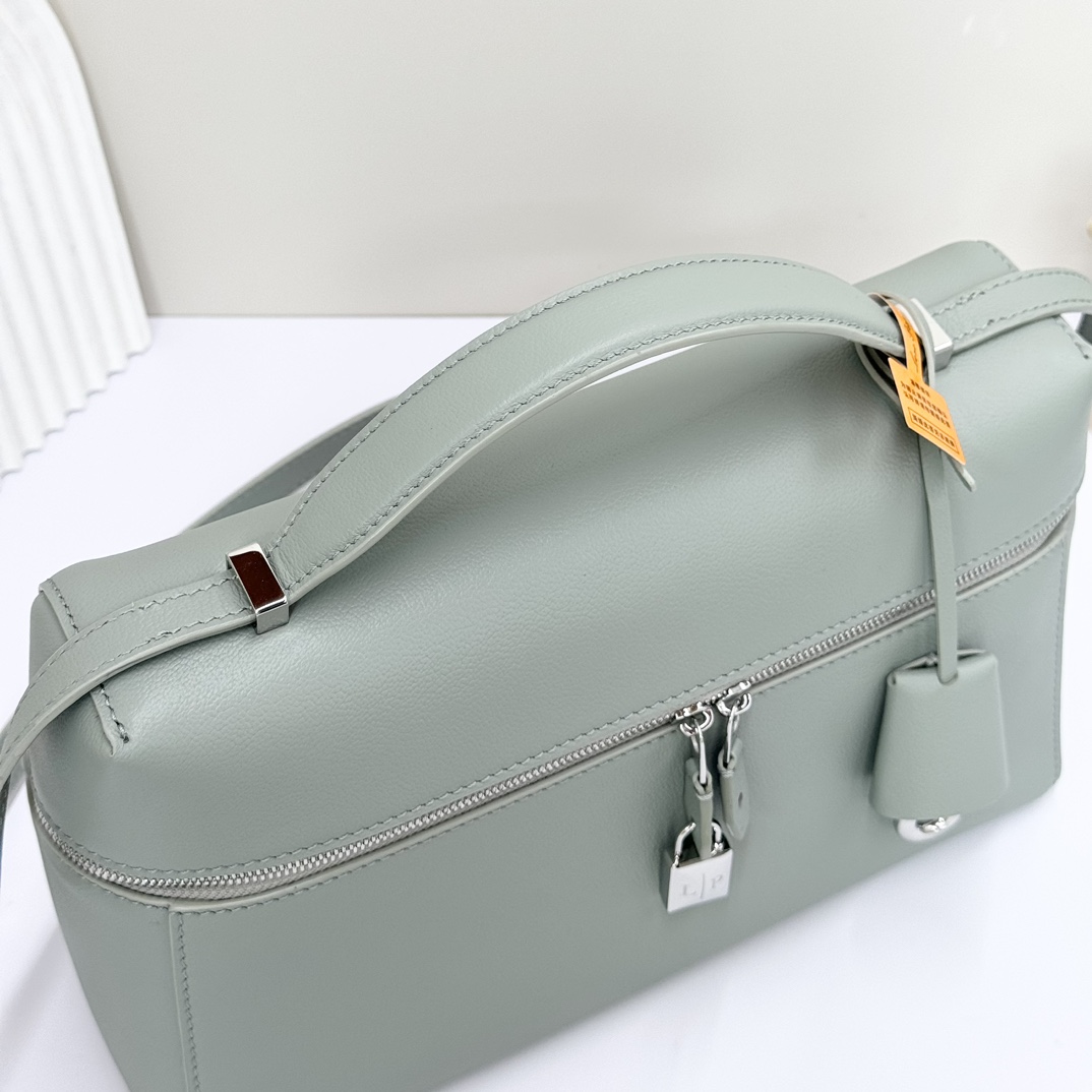 Loro Piana02079