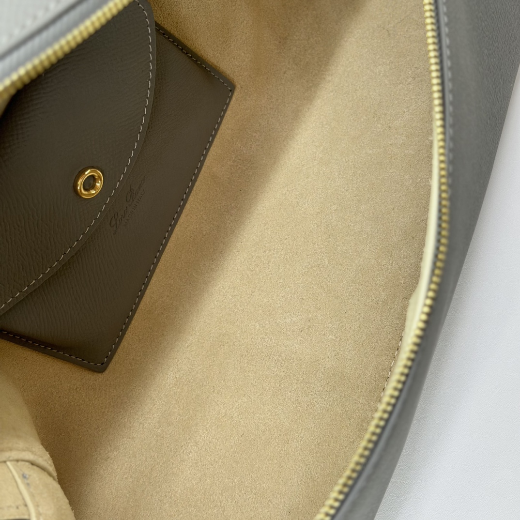 Loro Piana02159