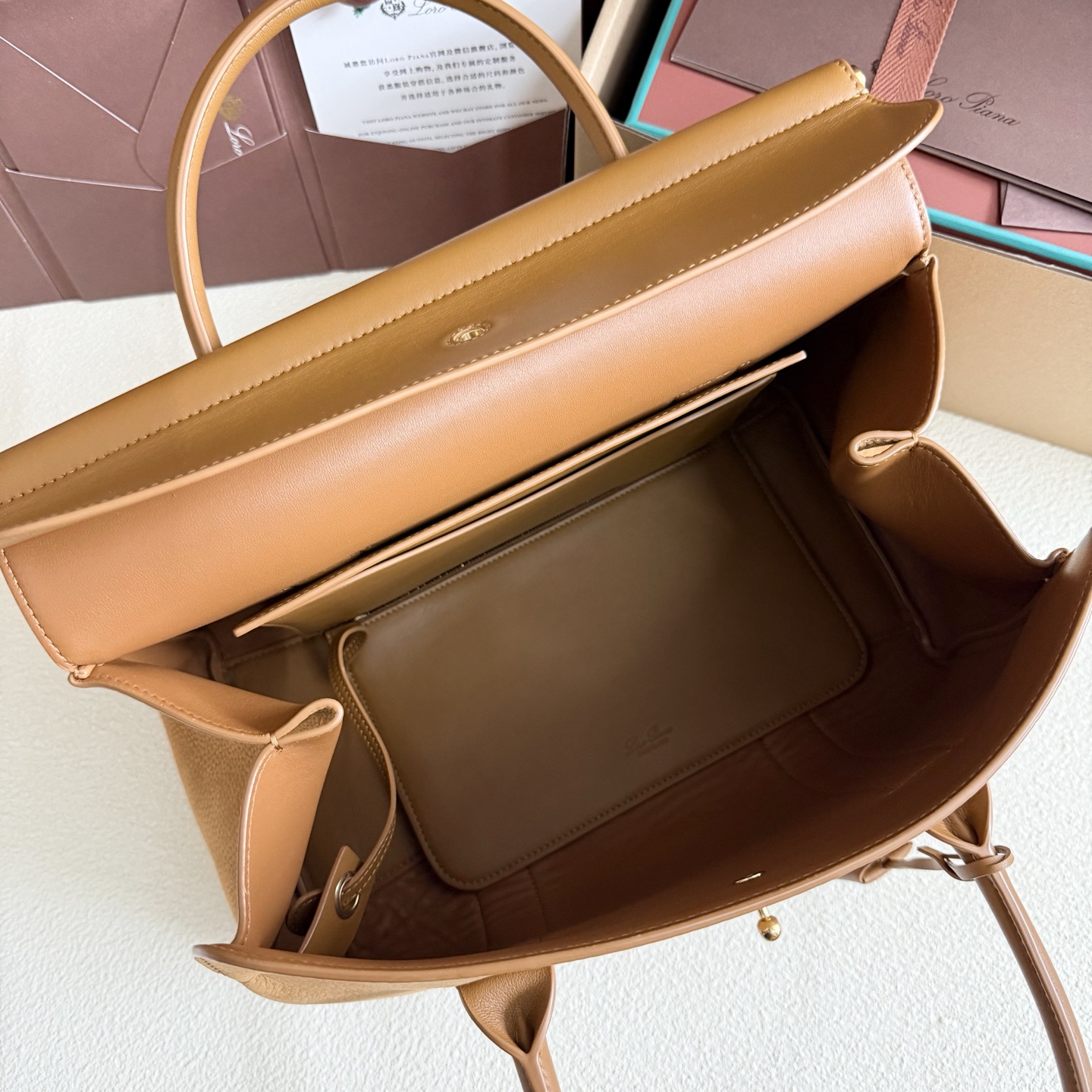 Loro Piana02479