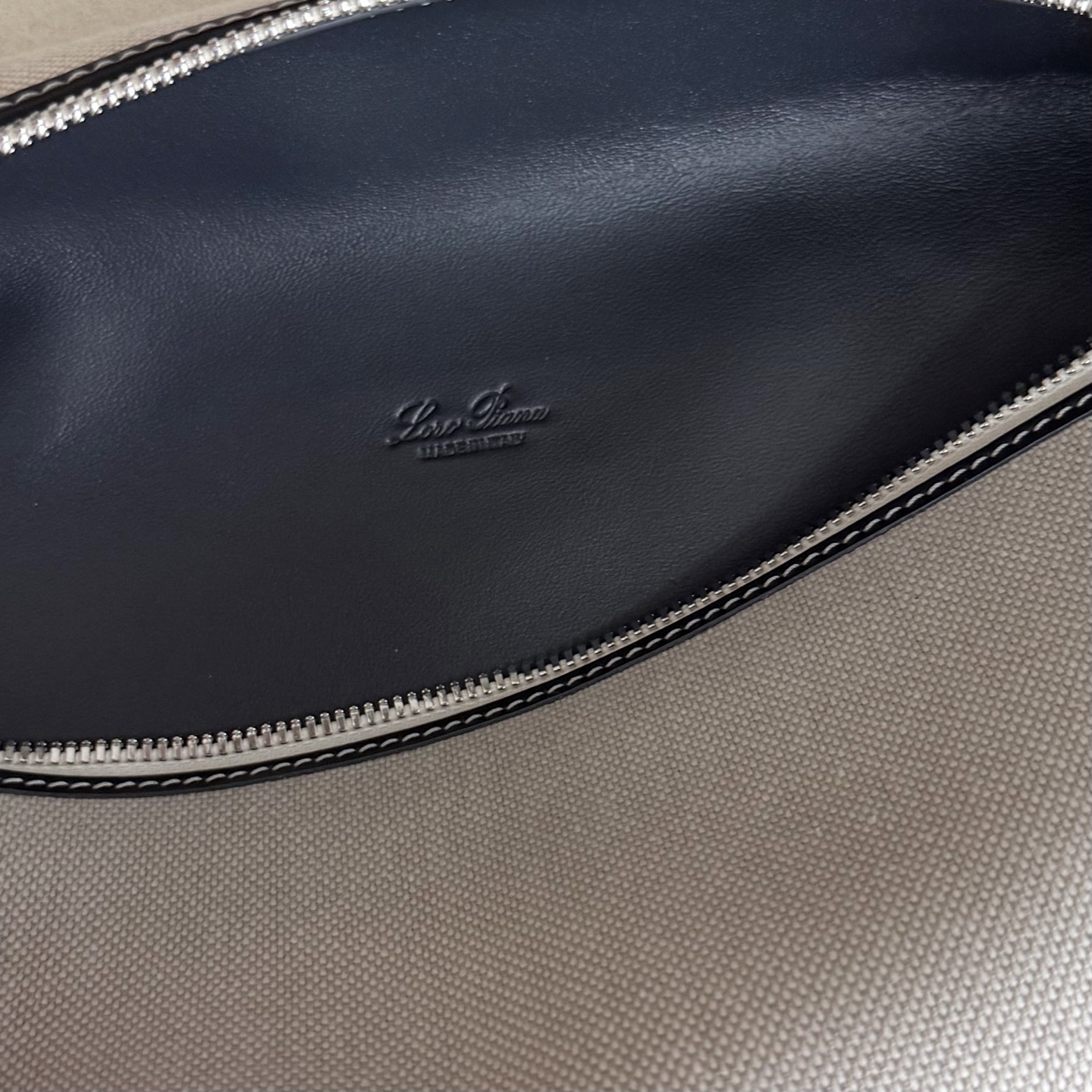 Loro Piana02859