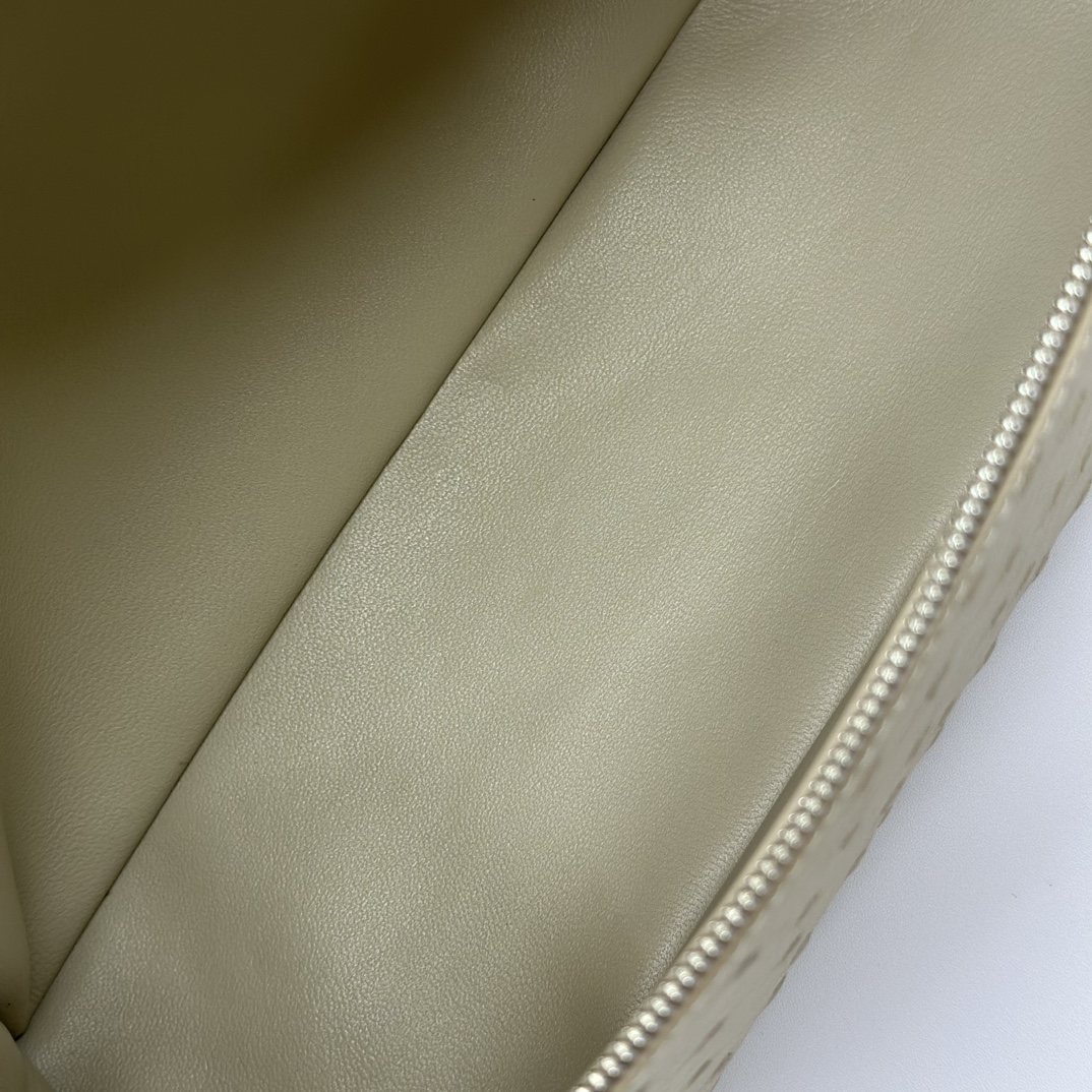 Loro Piana03489