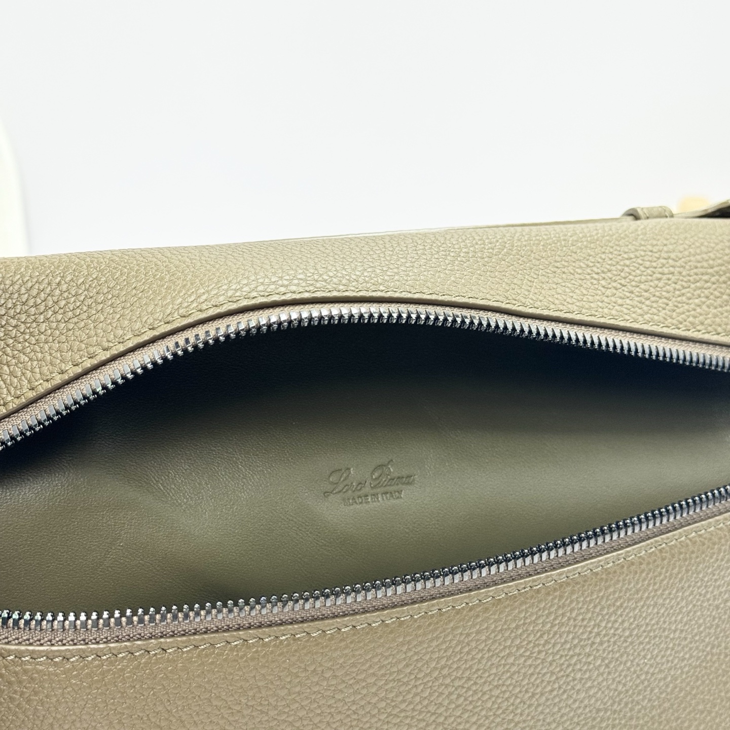Loro Piana03679