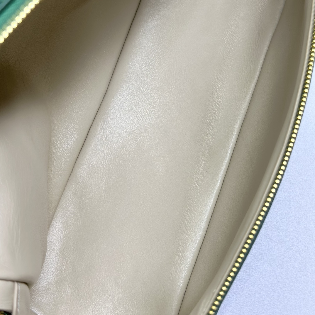 Loro Piana04239