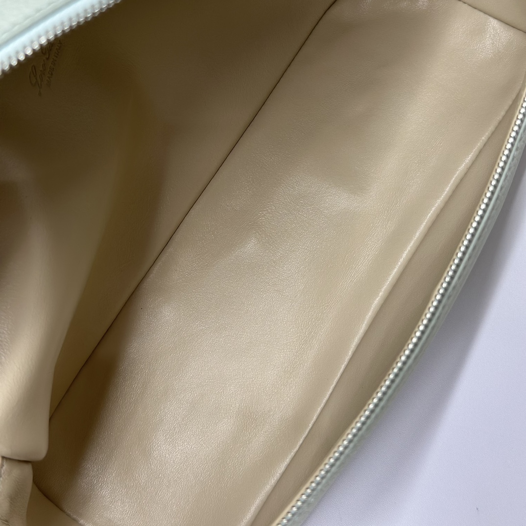 Loro Piana04359