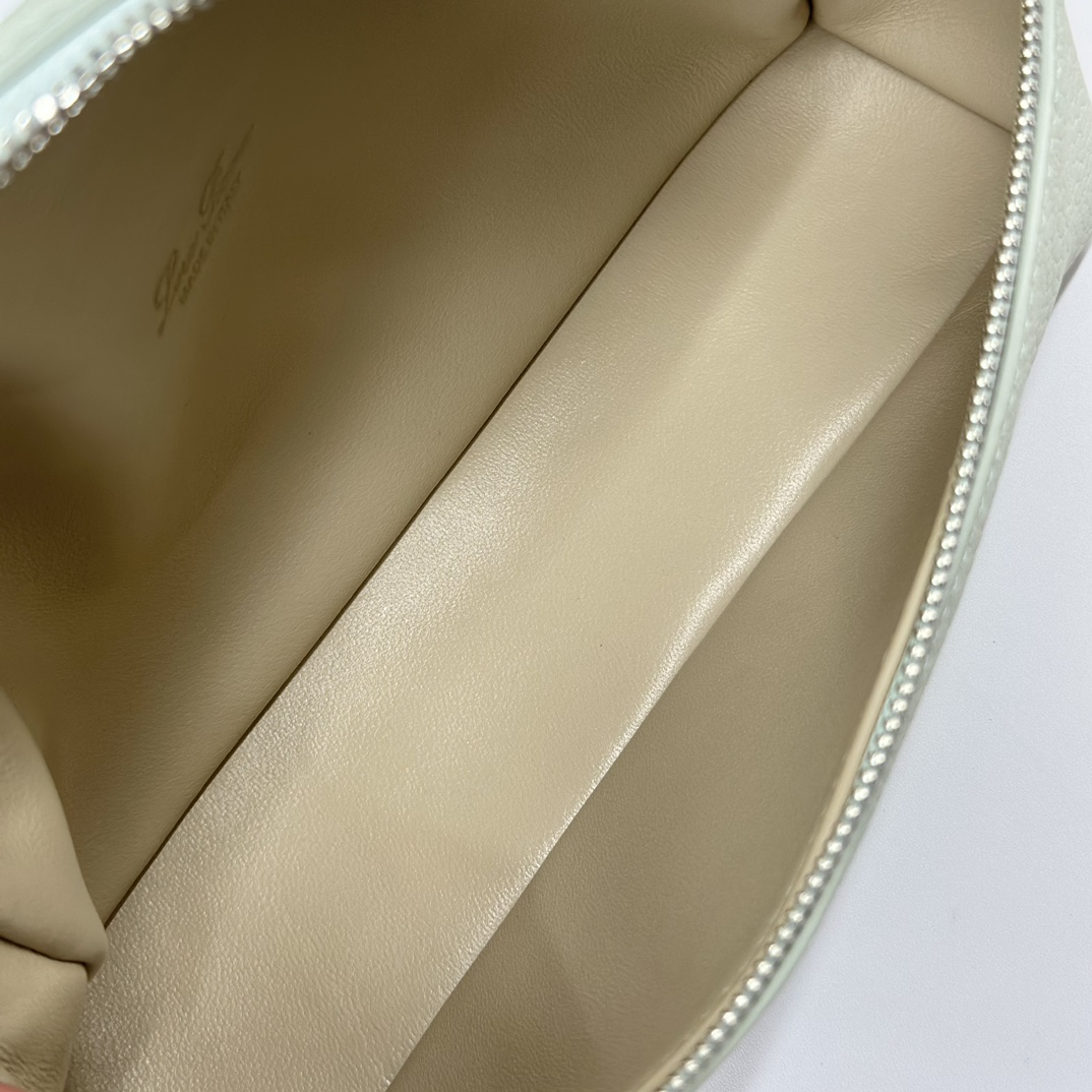 Loro Piana04719