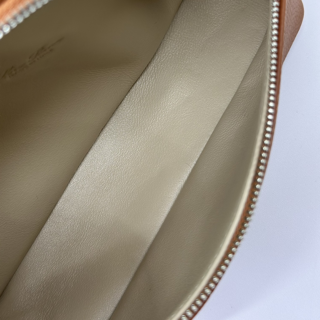 Loro Piana04729