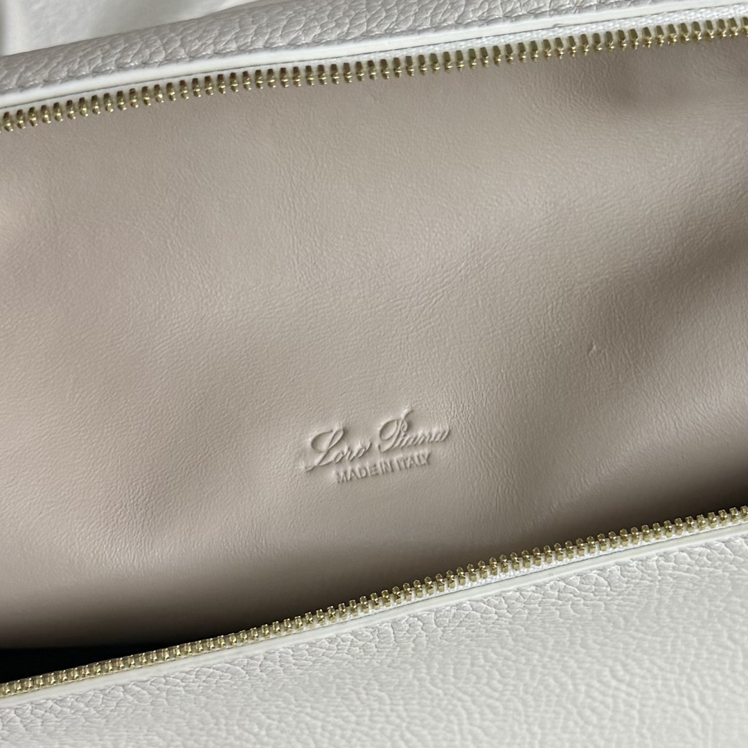 Loro Piana04849