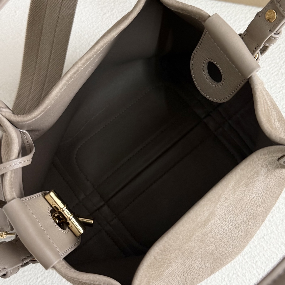 Loro Piana04889