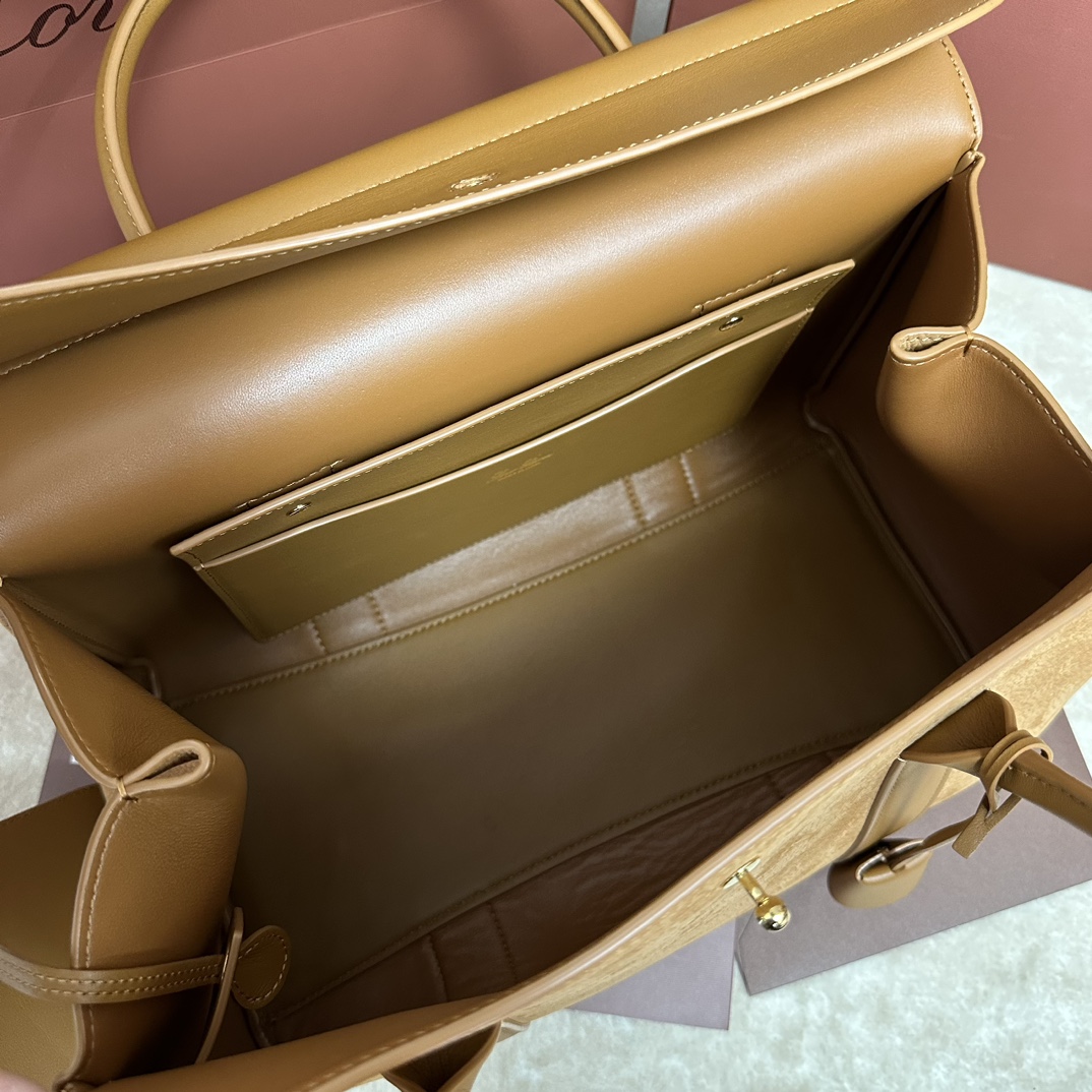 Loro Piana04978