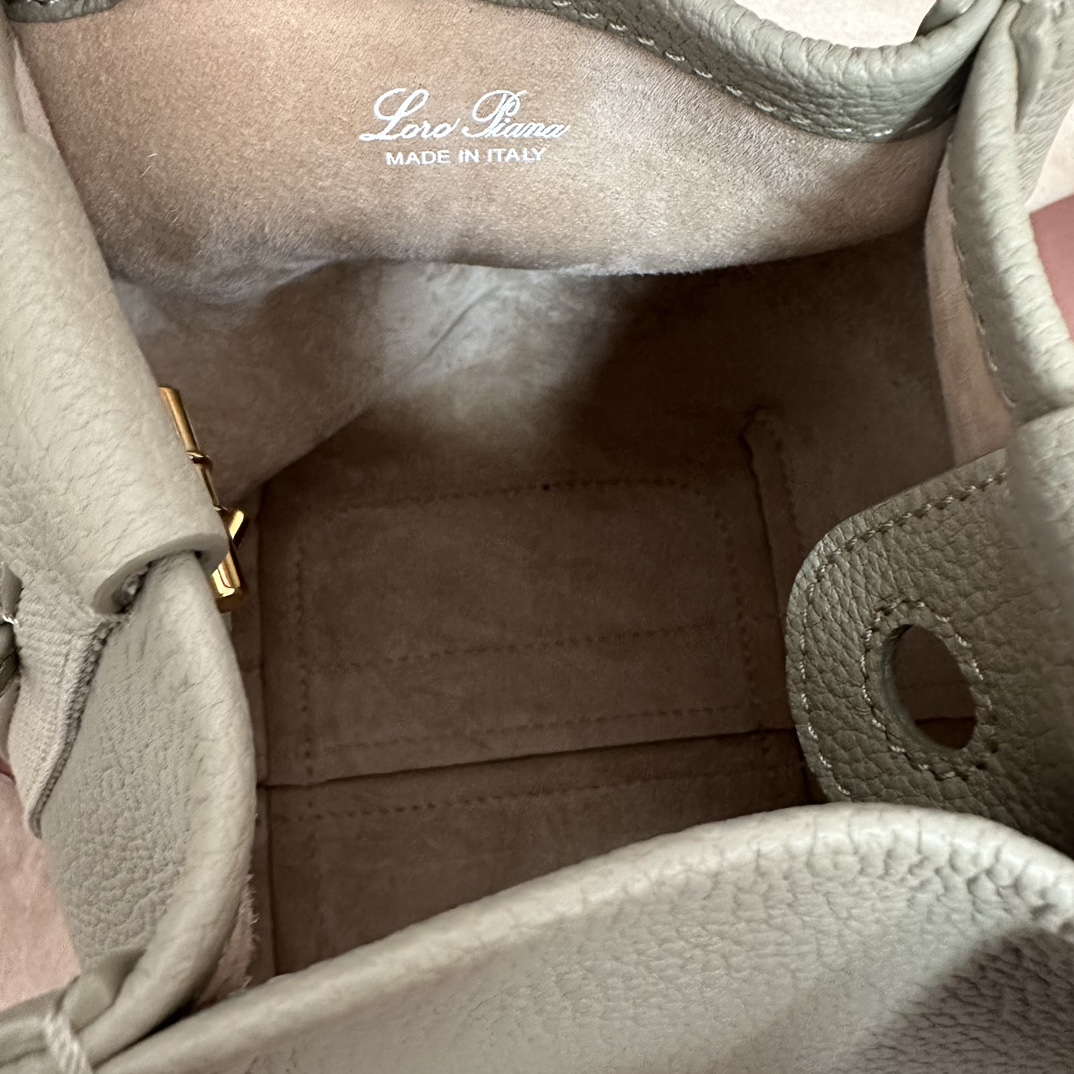 Loro Piana05039