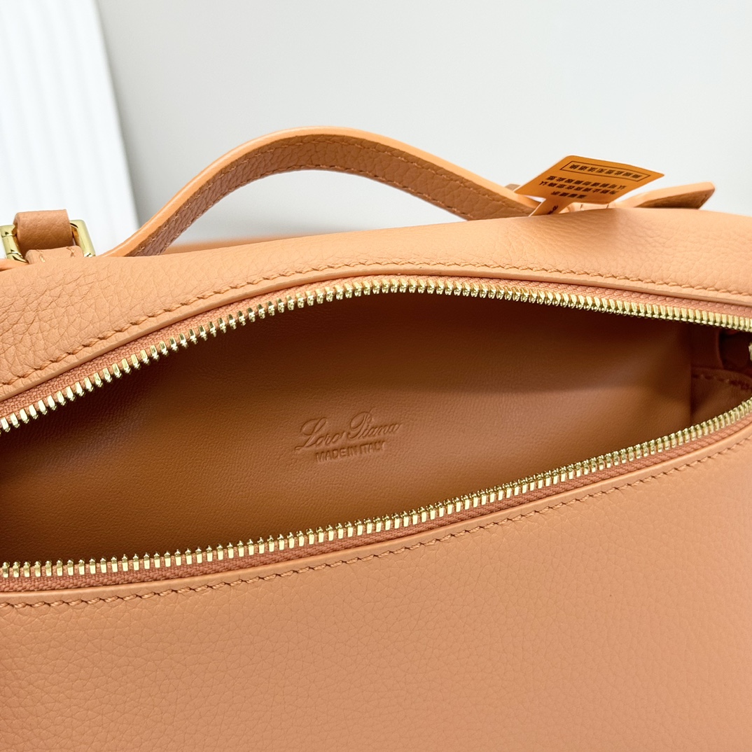 Loro Piana05629