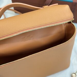 Loro Piana06179