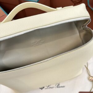 Loro Piana06289