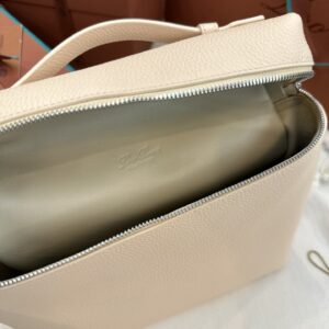 Loro Piana06349