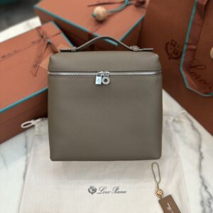Loro Piana06449