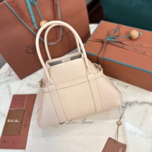 Loro Piana06569