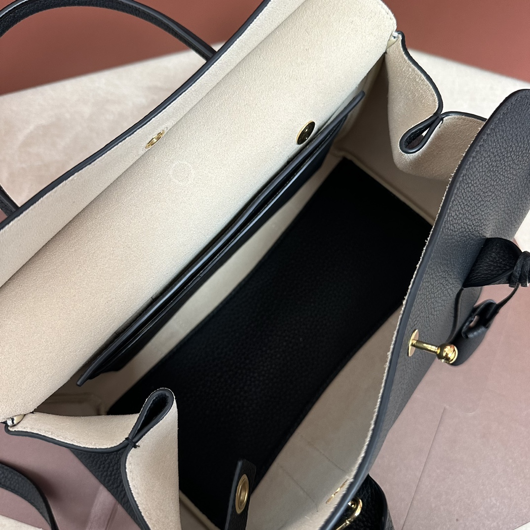 Loro Piana06689
