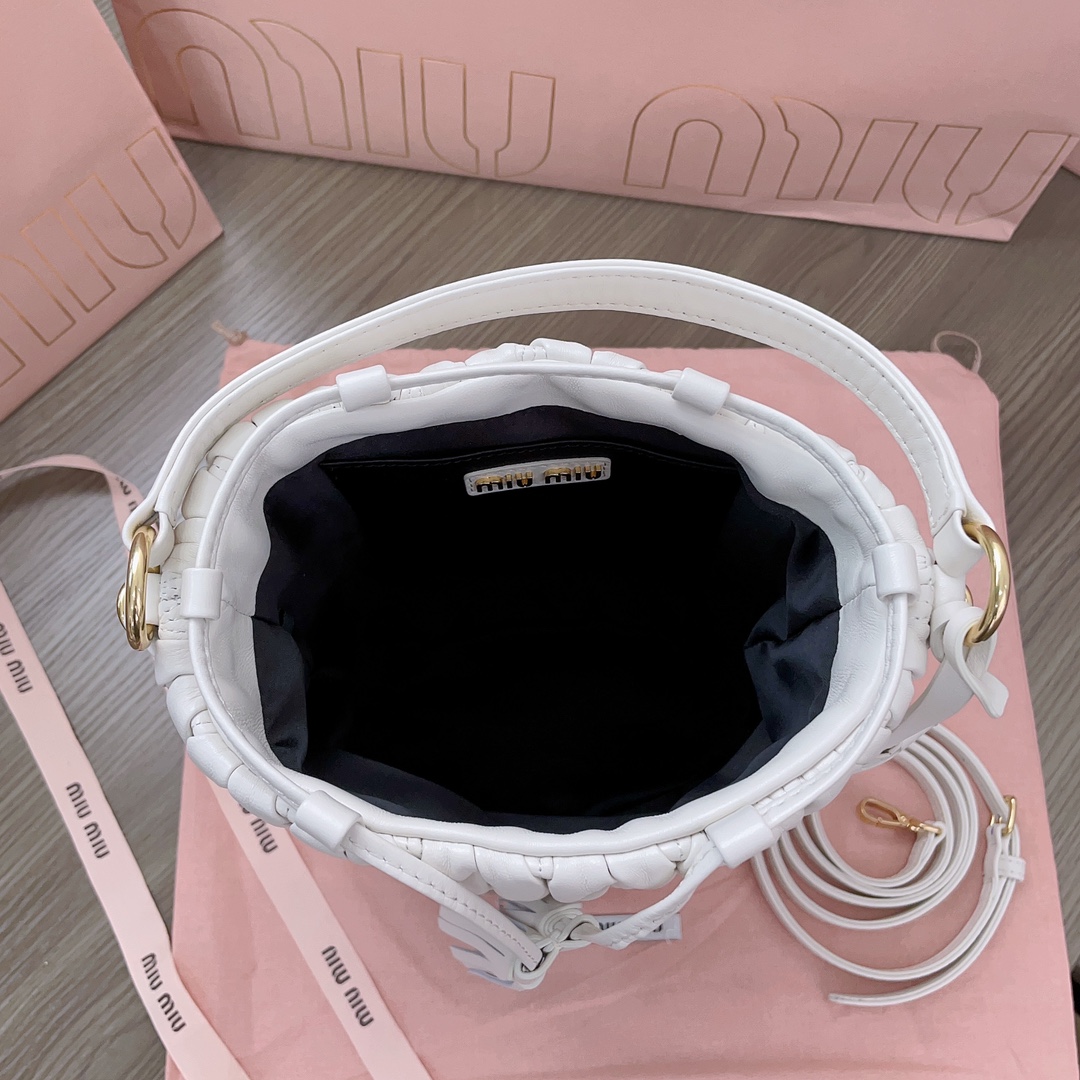Miu Miu  00039
