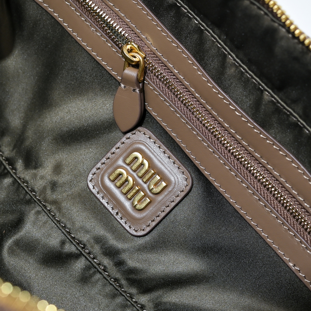 Miu Miu  00039