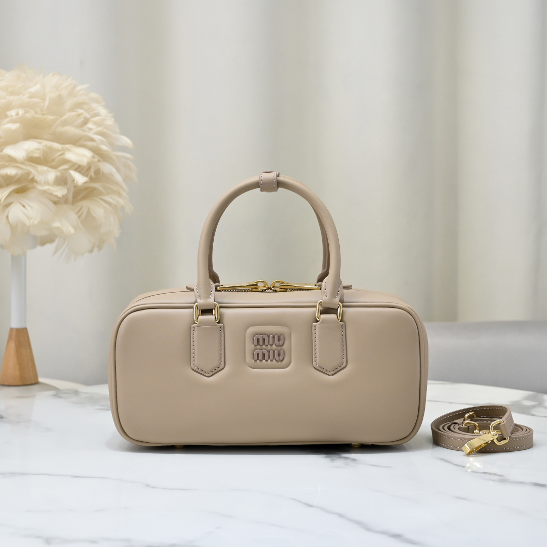 Miu Miu Leather Arcadie Handle Bag – Neutrals Handle Bags