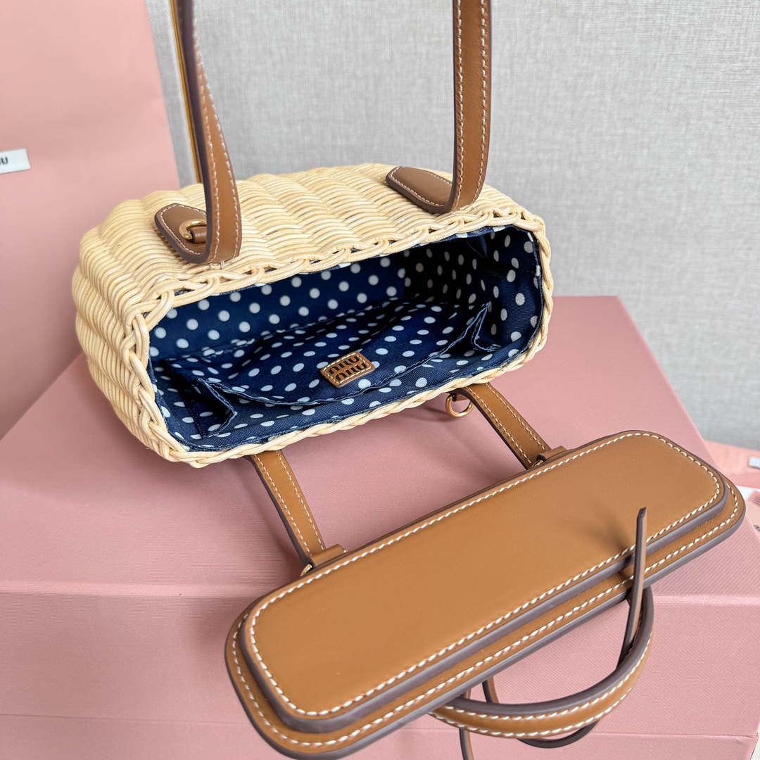 Miu Miu   00049