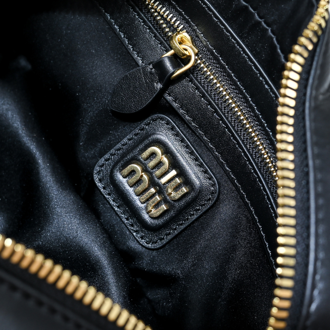 Miu Miu  00069