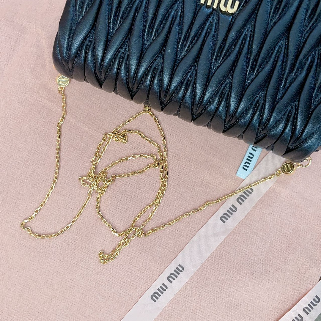 Miu Miu 00069