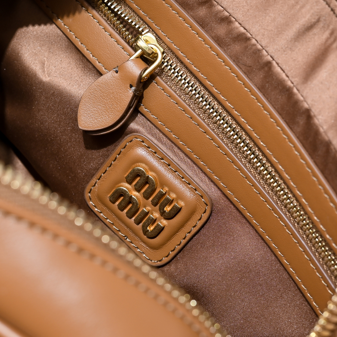 Miu Miu  00119