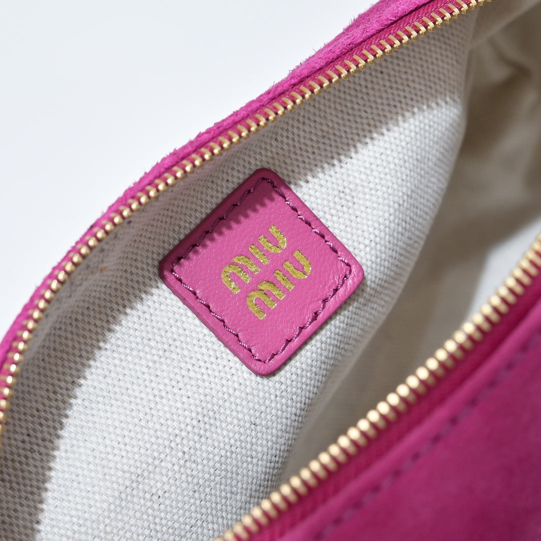 Miu Miu  00129
