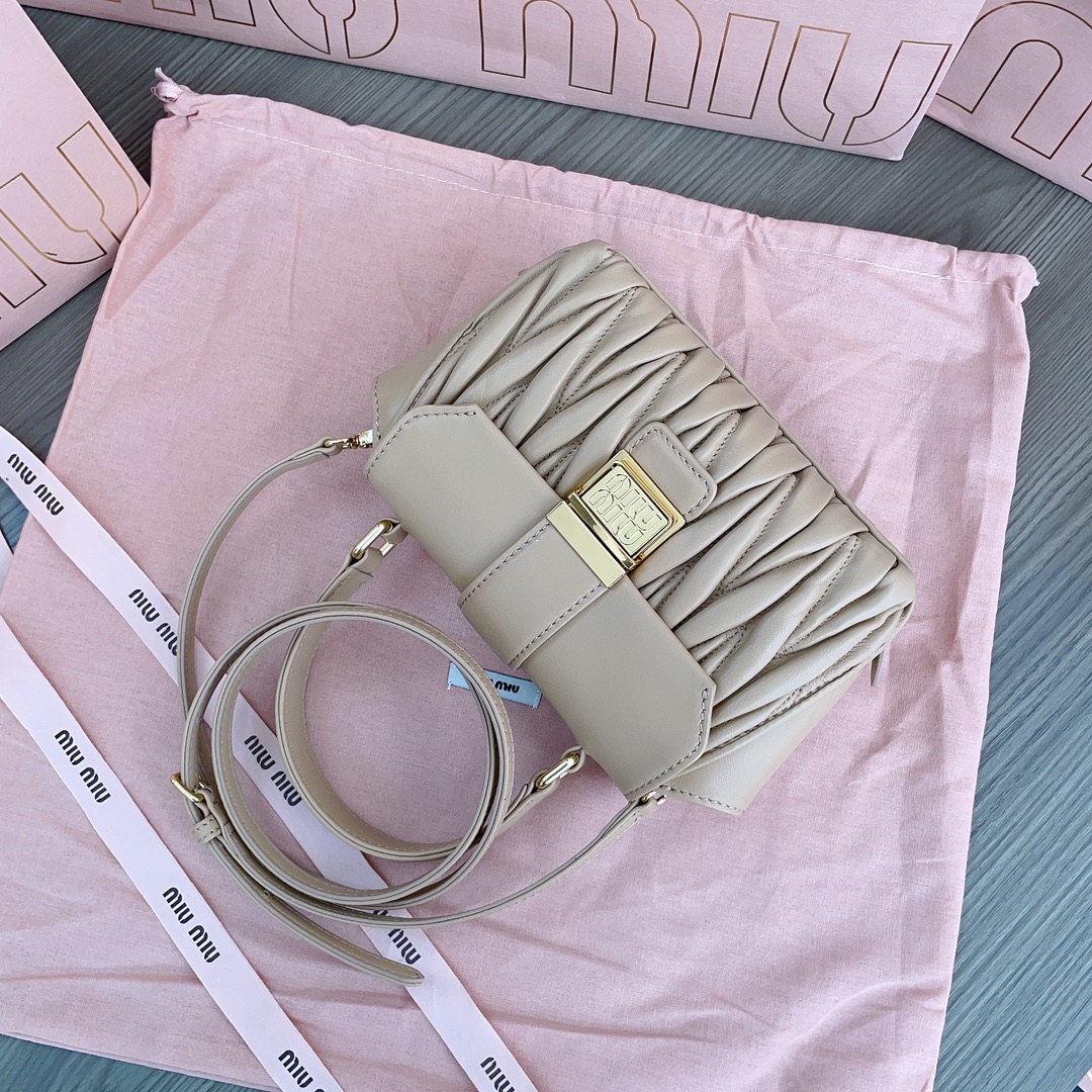 Miu Miu 00179