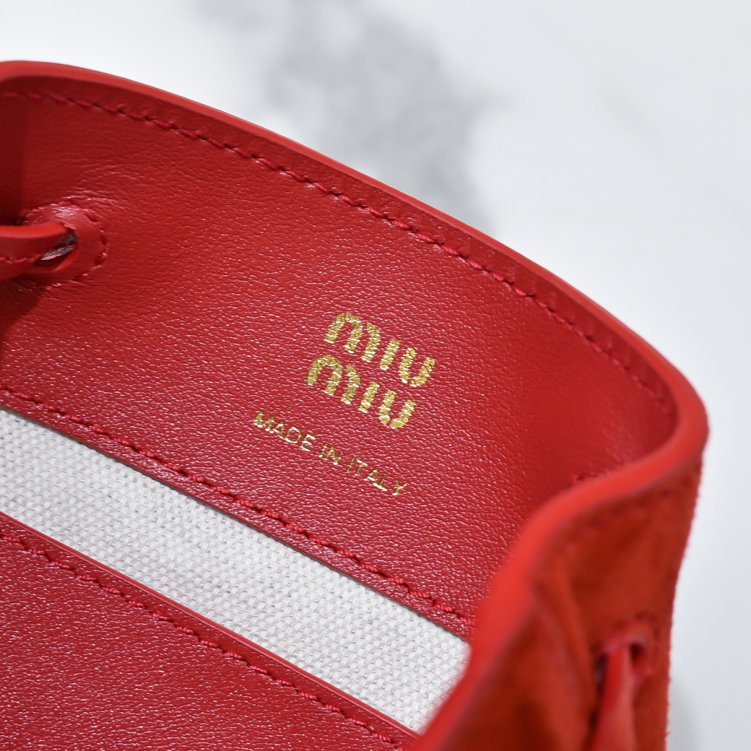 Miu Miu  00189