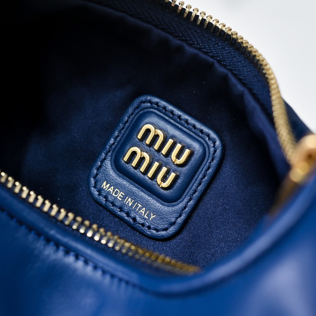 Miu Miu  00219
