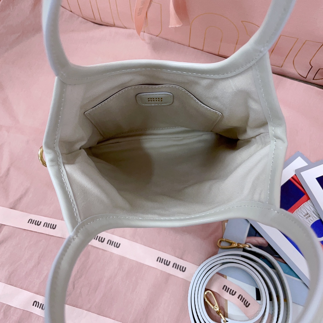 Miu Miu   00229