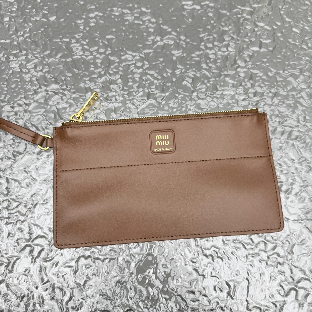 Miu Miu  002313