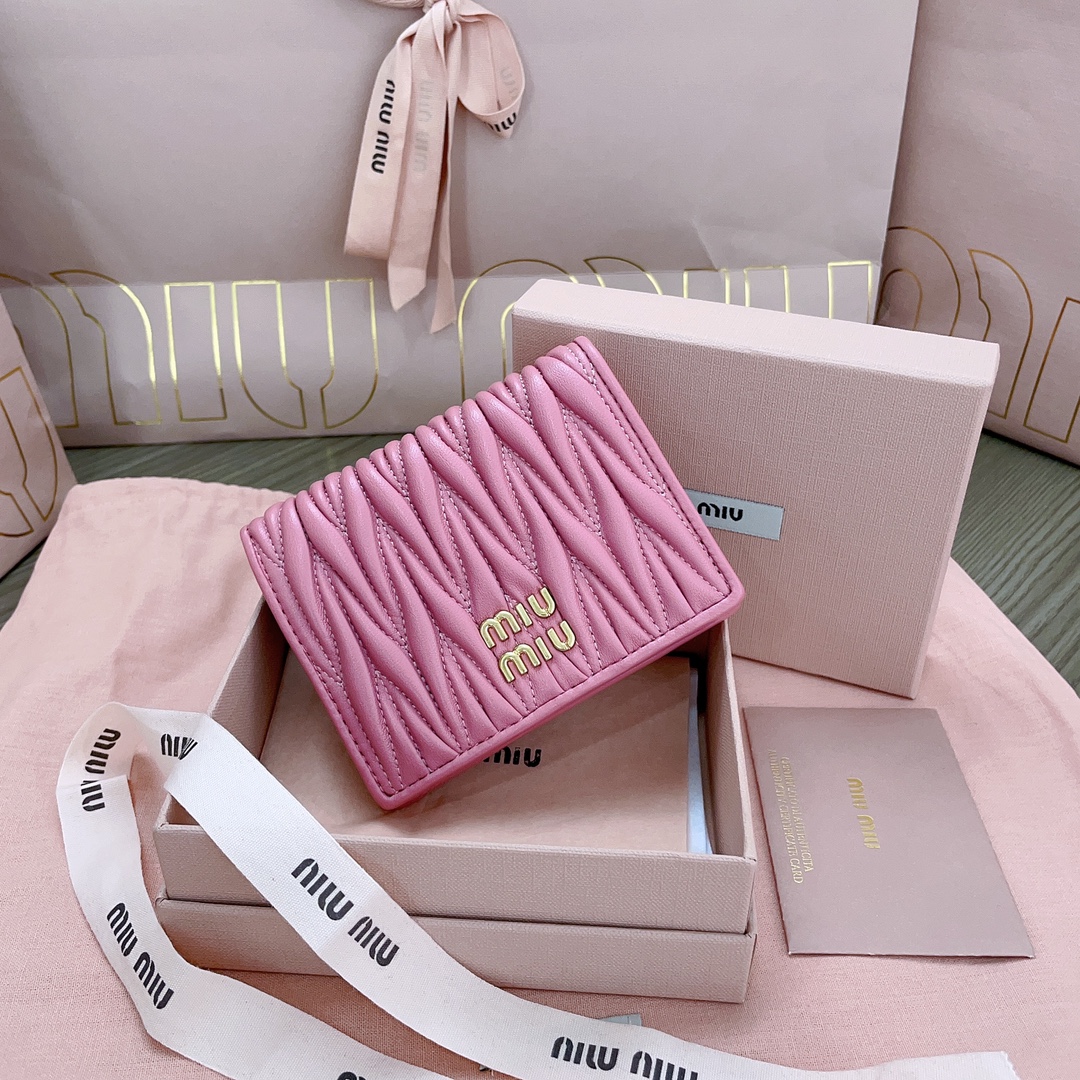 Miu Miu Matelassé leather small wallet for Women BAG PINK