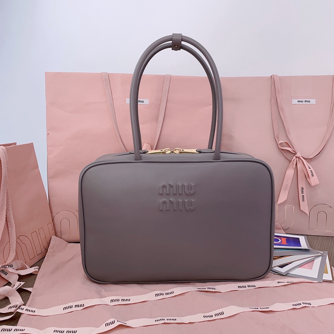 Miu Miu Leather Beau Bag In Clay Grey |
