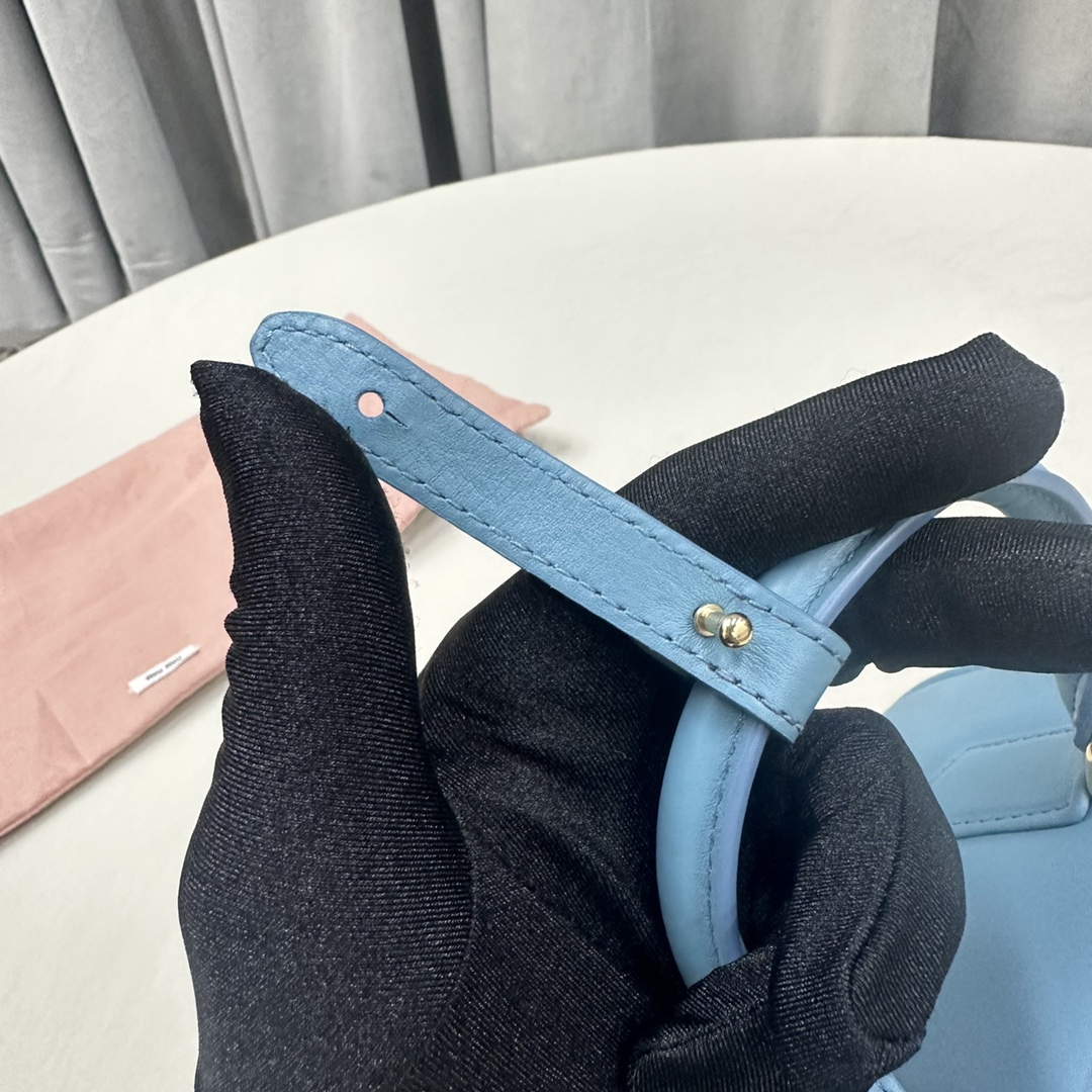 Miu Miu  003911