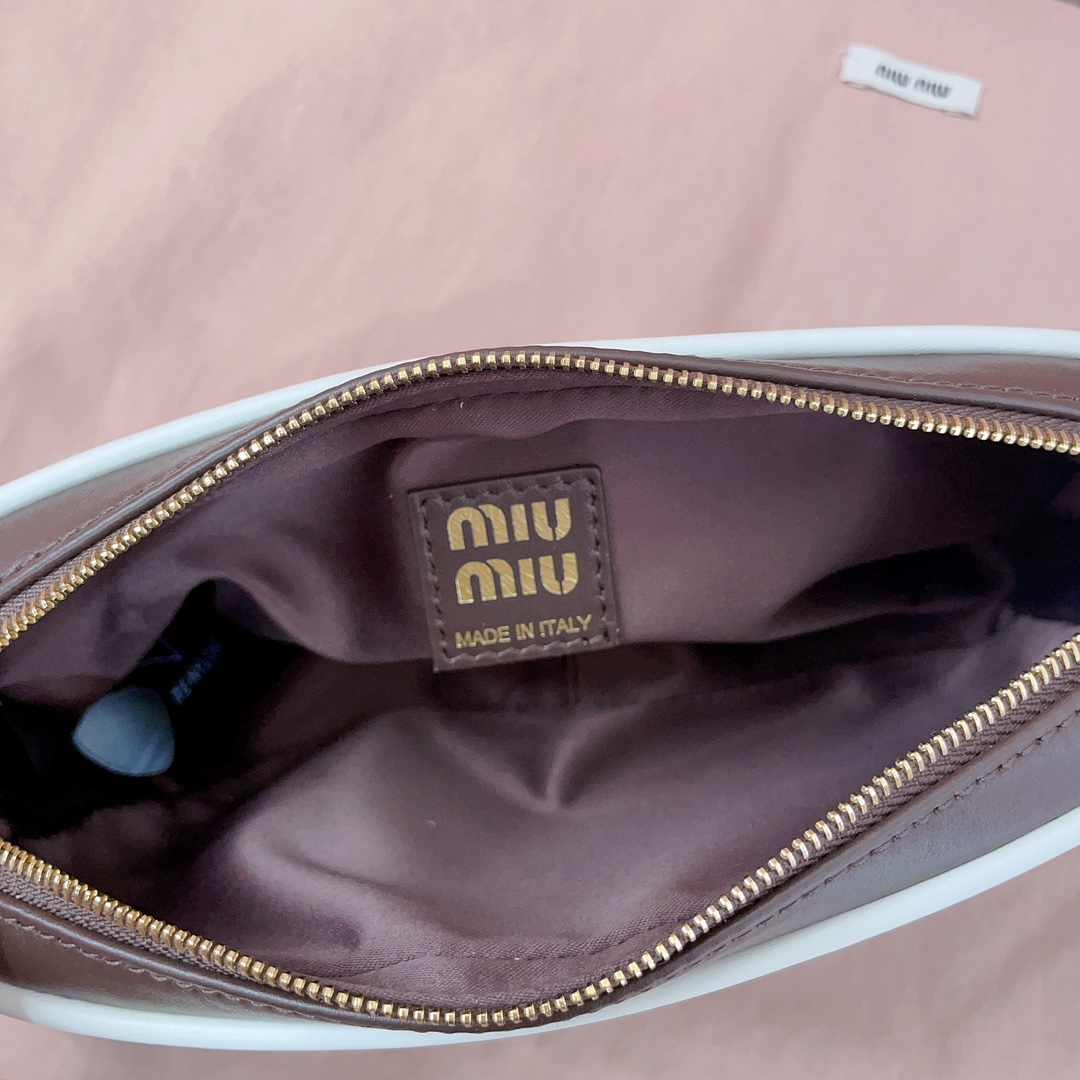 Miu Miu   00399