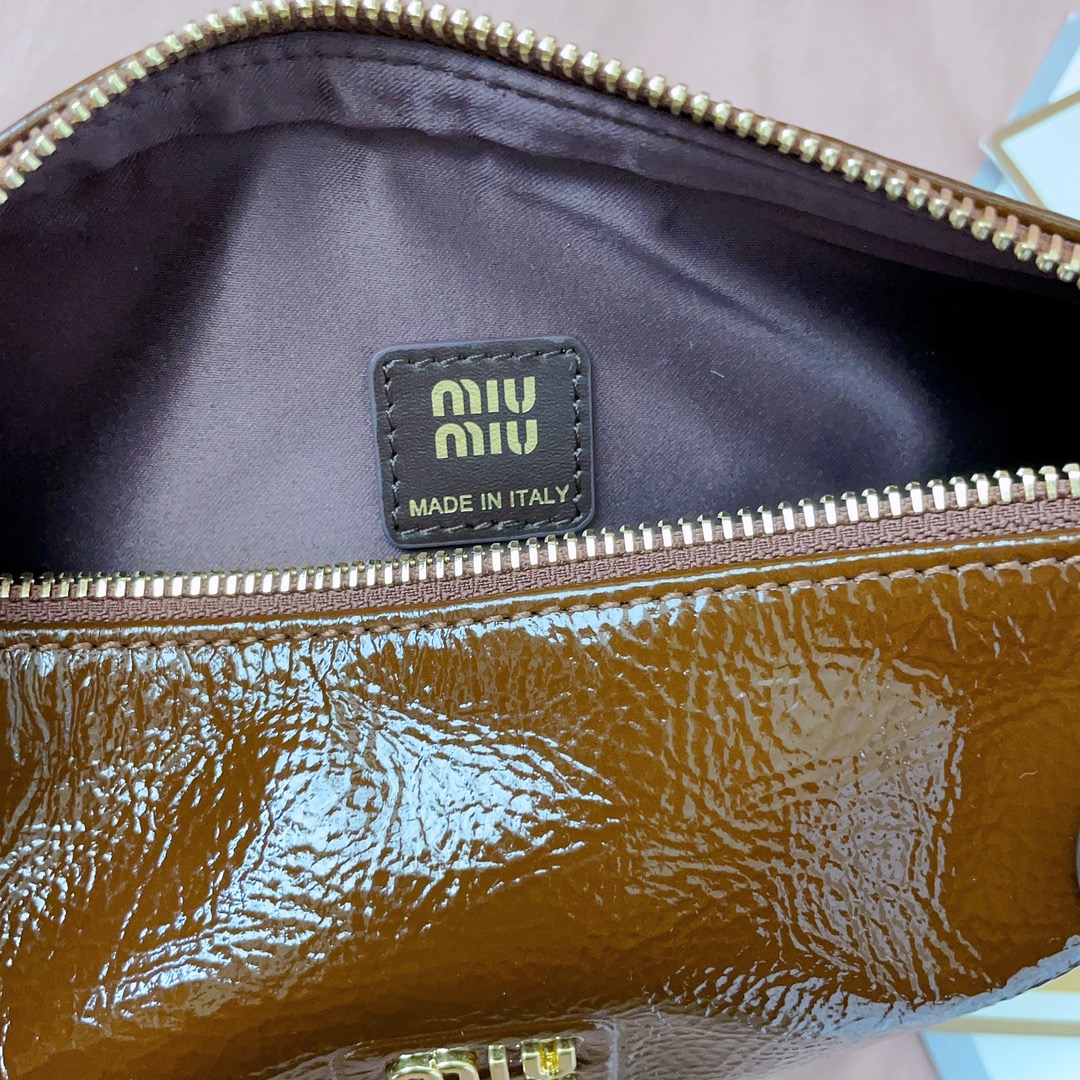 Miu Miu  00429
