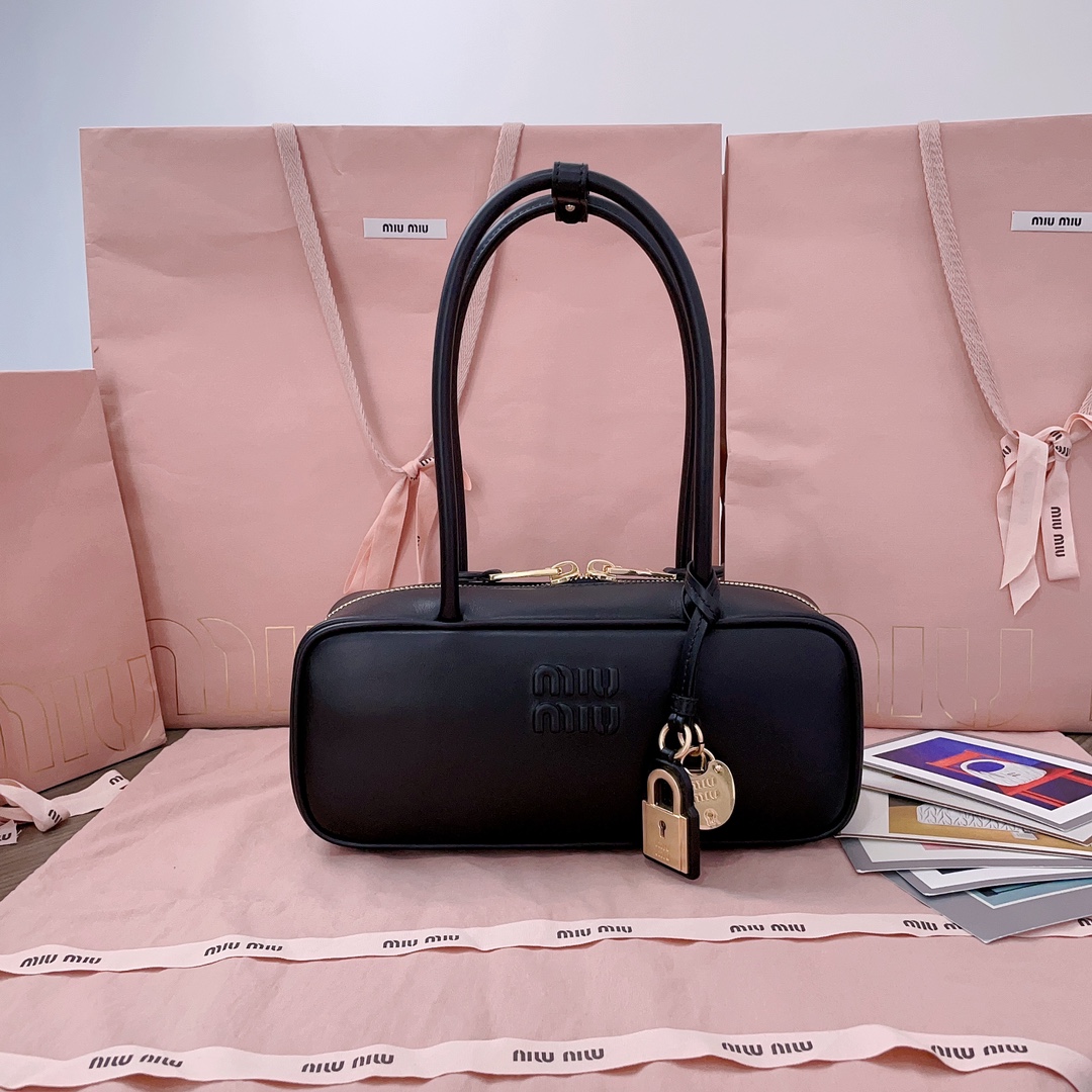 Miu Miu Black Beau Leather Bag | Miu Miu
