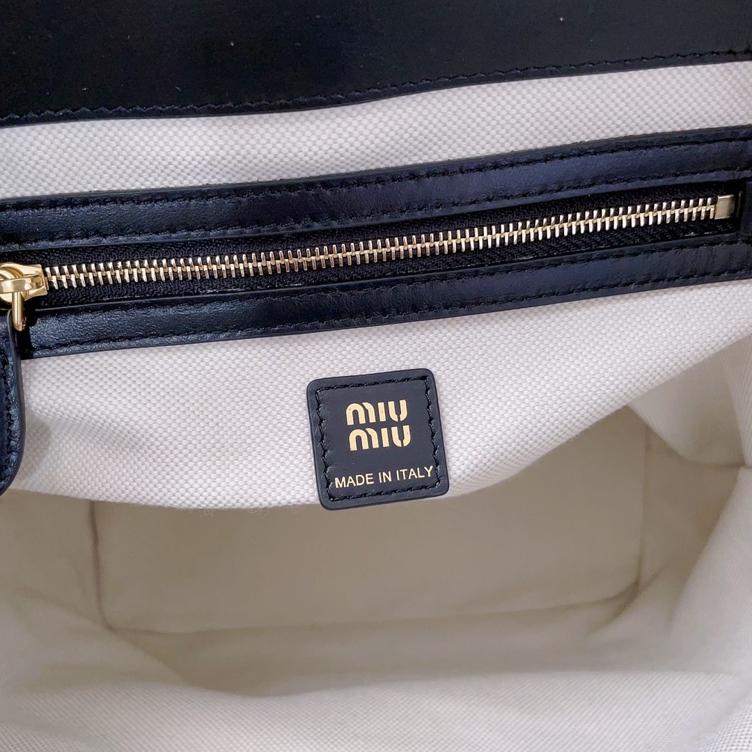 Miu Miu   00509